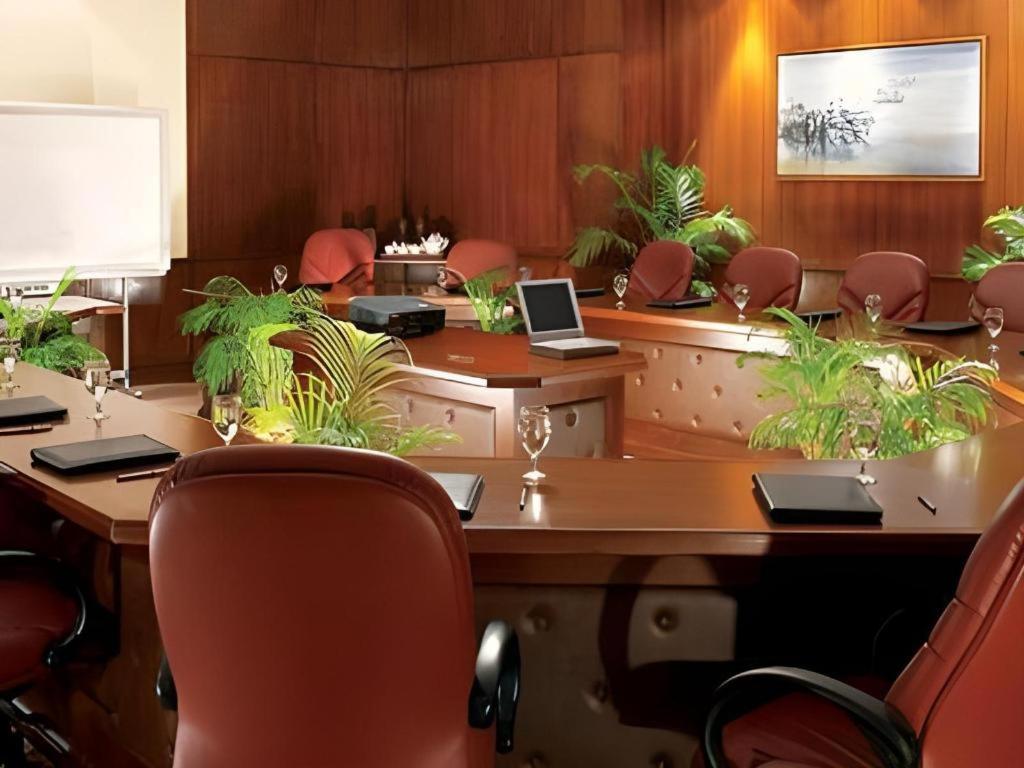 Hotel Ruposhi Bangla Ντάκα Εξωτερικό φωτογραφία